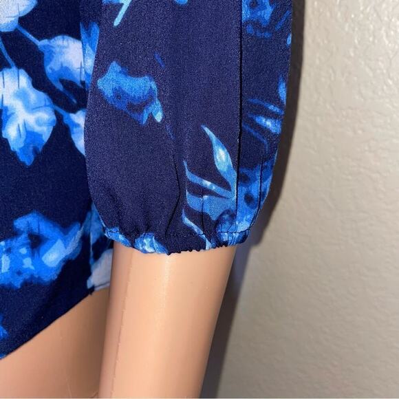 Vince Camuto Top Long Sleeve By Vince Camuto Size XS two tone blue wrap blouse - Picture 4 of 8